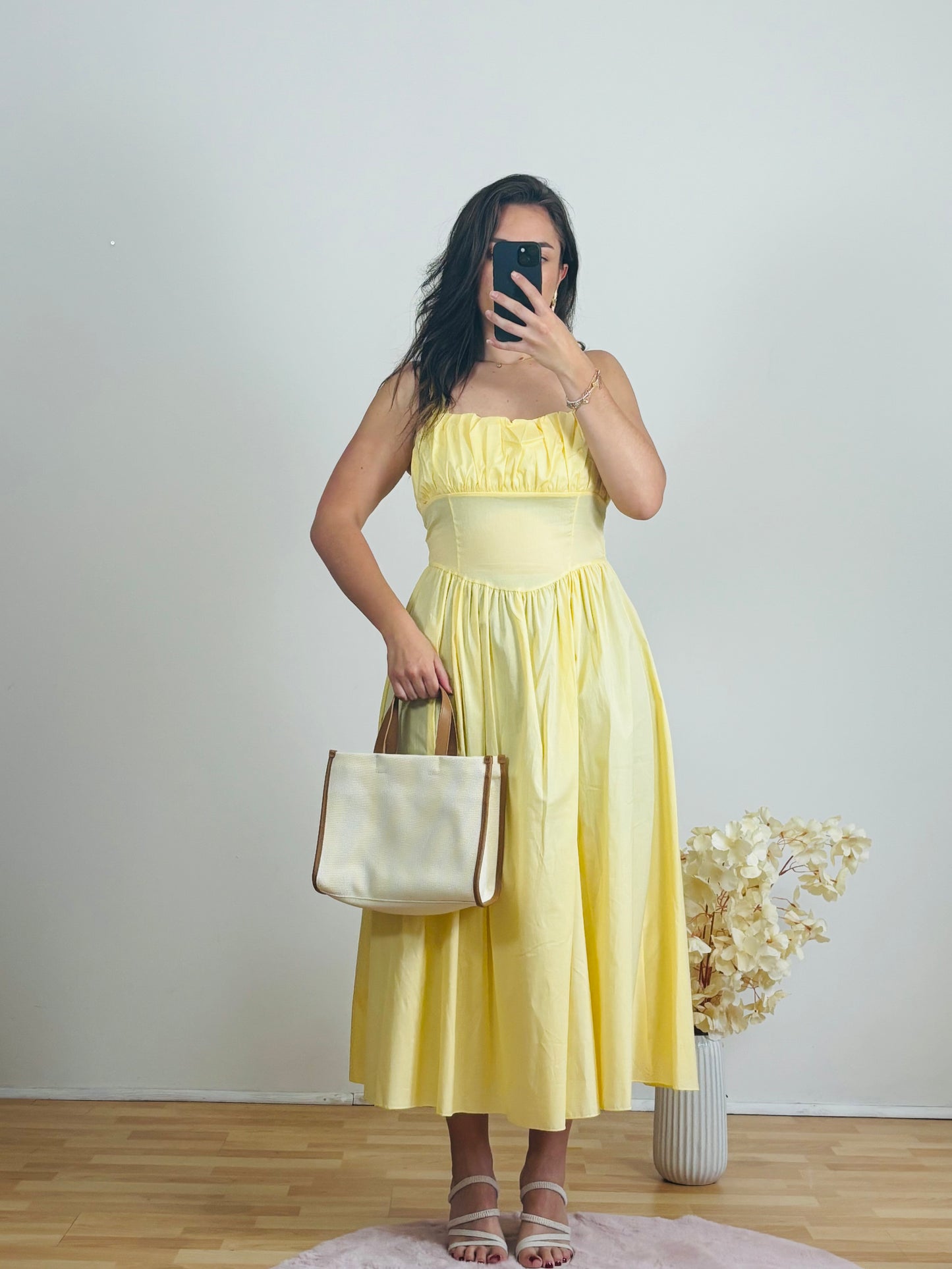 Robe jaune mi longue