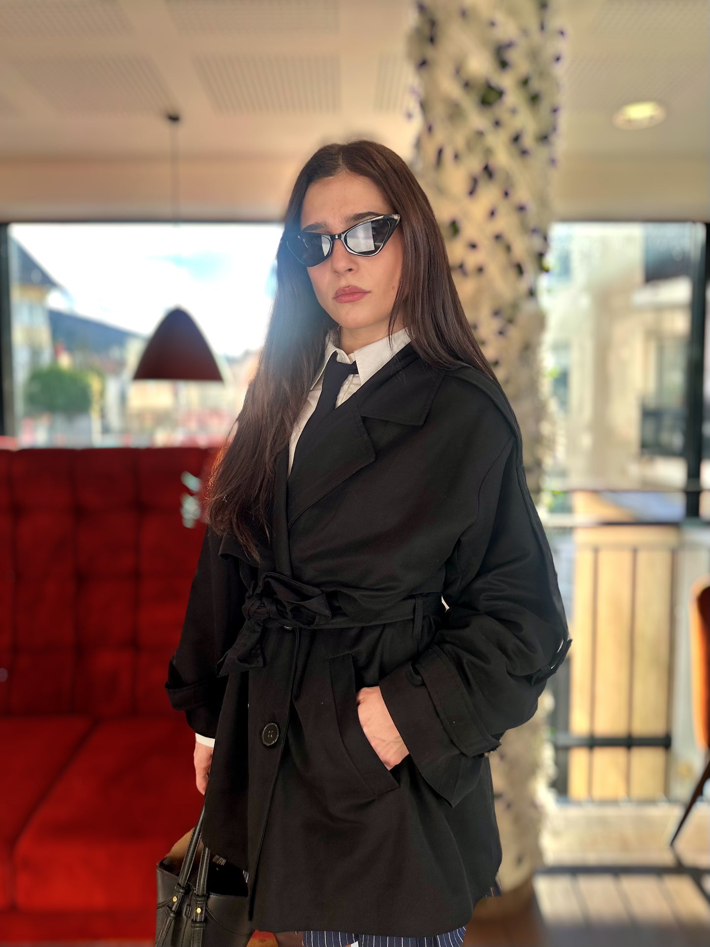 Trench Noir Mi-Long avec ceinture